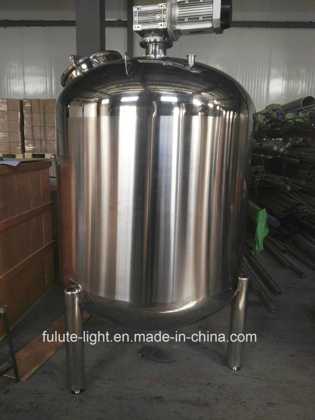 1500 Liter Double Jacketed Stainless Steel Agitated Tank